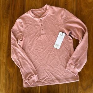 ALO Yoga Men’s Micro Waffle Fast Break Henley Long Sleeve Tee